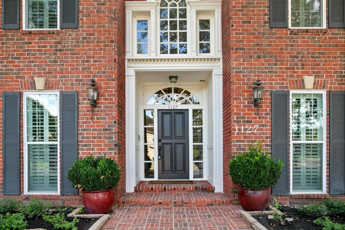 Photo of 1127 Lashbrook Drive