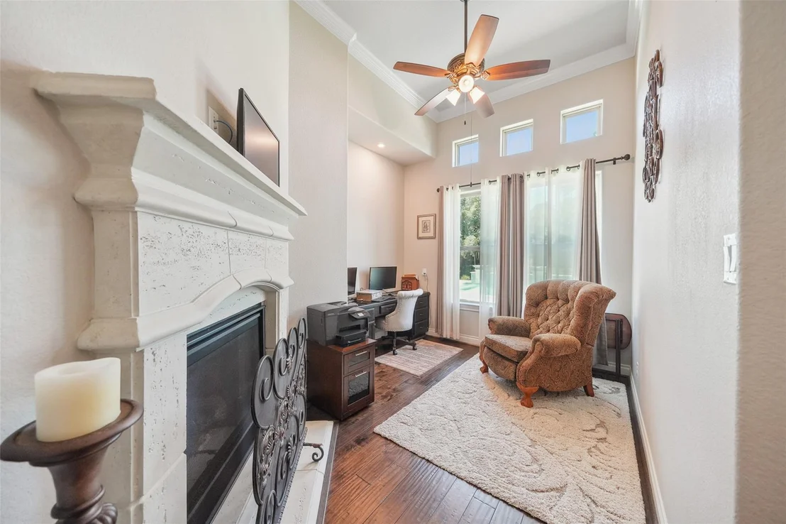 Photo of 5924 Oak Leaf Court