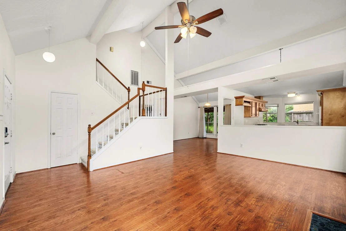 Photo of 902 Mesa Terrace Drive