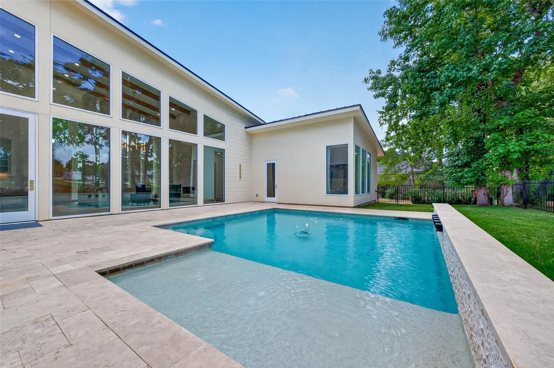 Photo of 1167 Bentwater Drive