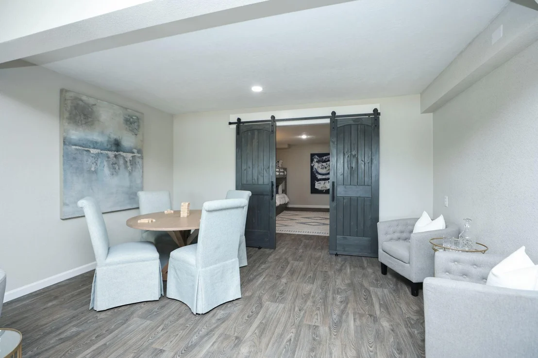 Photo of 848 Lake View Drive