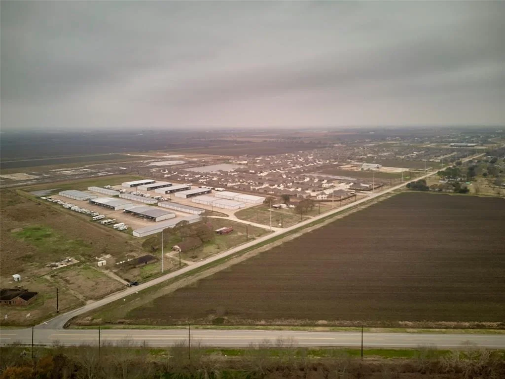 Photo of 8310 Power Line Road