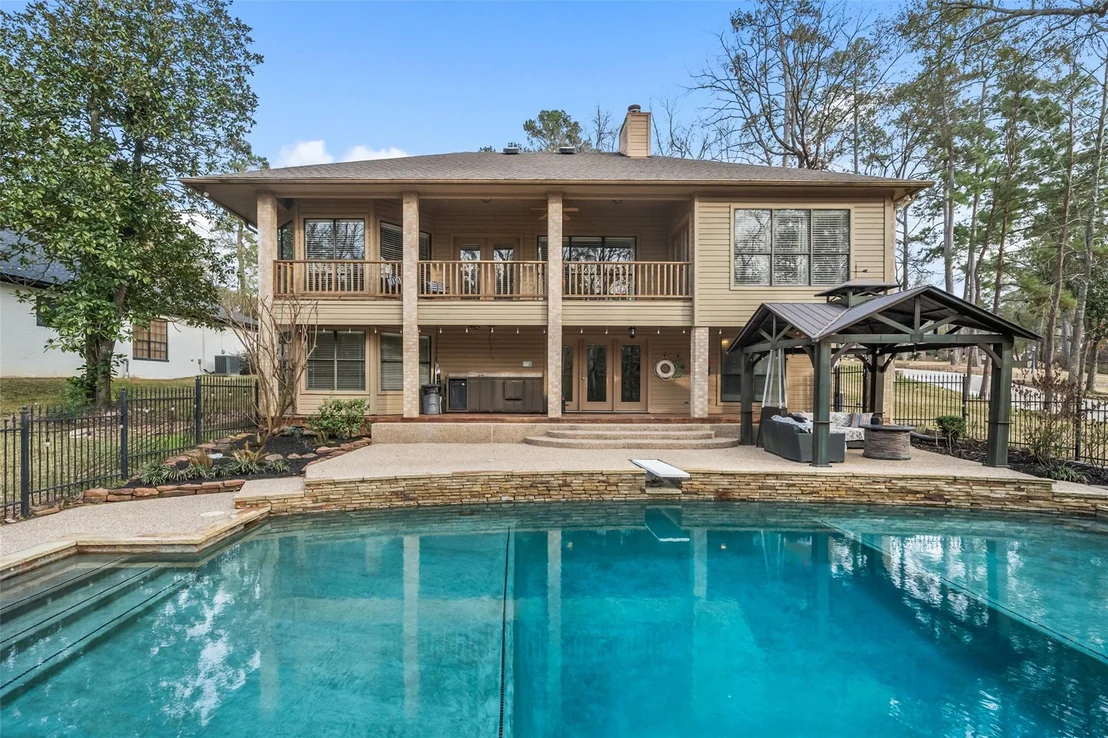 Photo of 6 Highland Hollow Drive