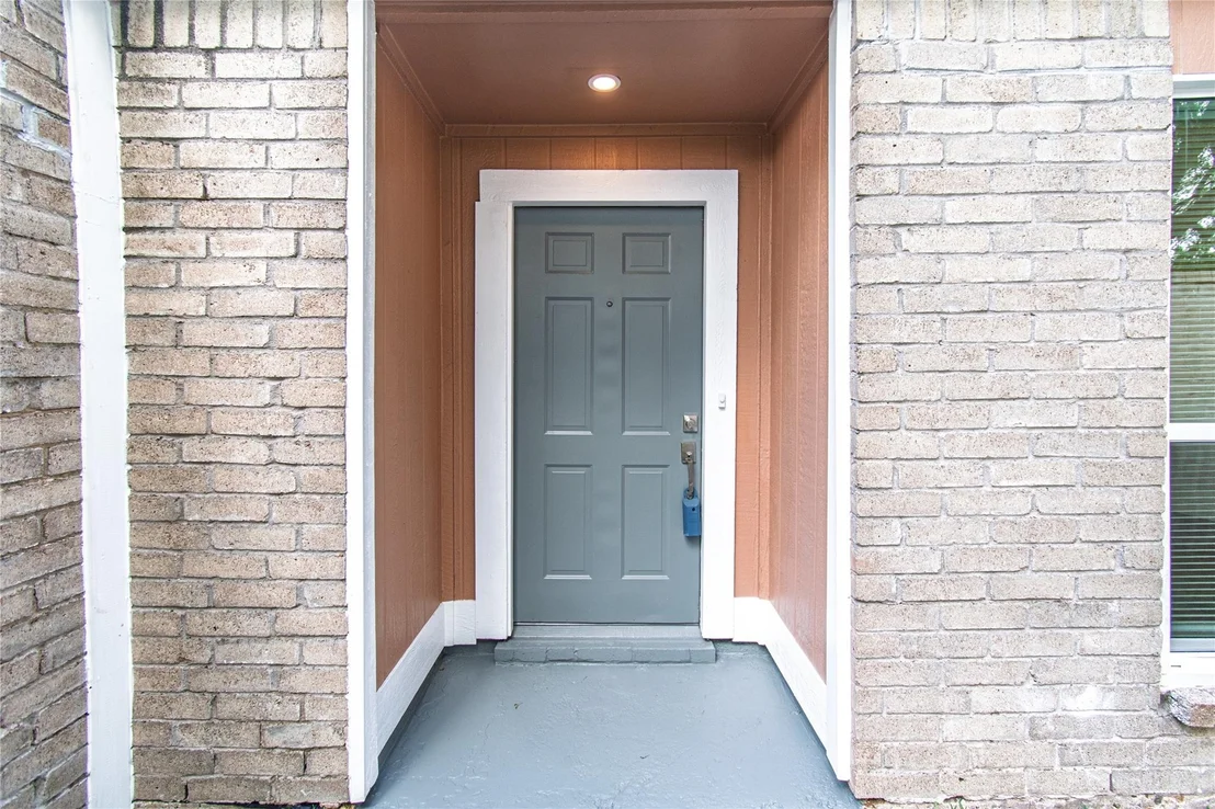 Photo of Unit 8650 at 8650 Maplecrest Drive