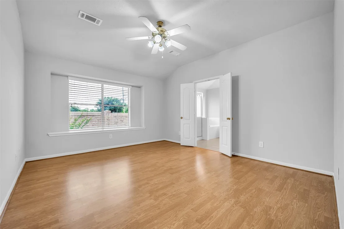 Photo of 4109 Oak Point Drive