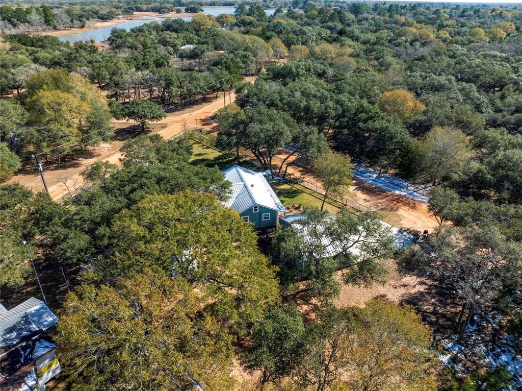 Photo of 700 Crooked Creek
