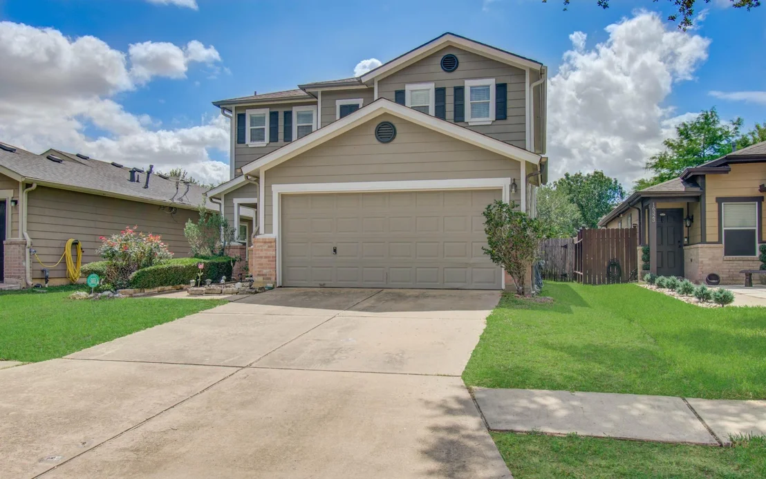 Photo of 16319 Kendons Way Lane