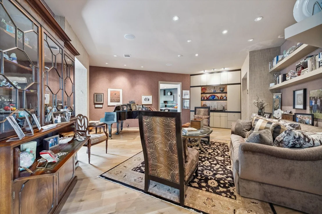 Photo of 5027 Heatherglen Drive