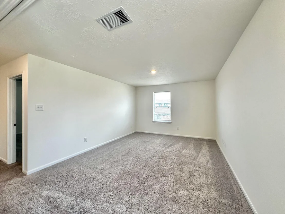 Photo of 5510 Eagle Sky Boulevard