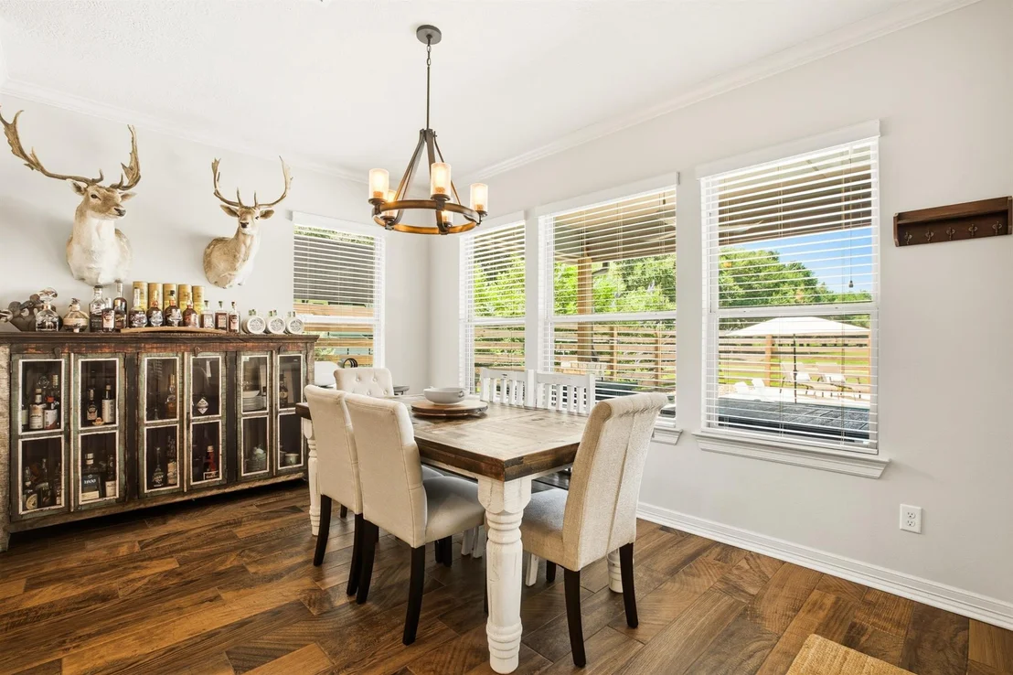 Photo of 2603 River Road
