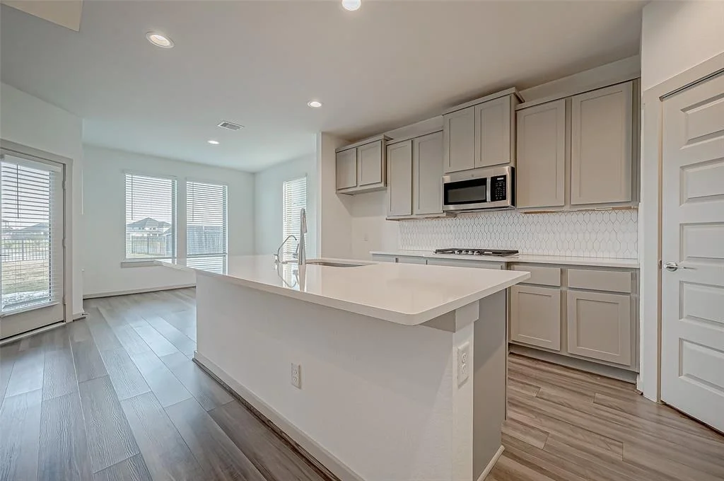 Photo of 28322 Hannahs Harbor Lane