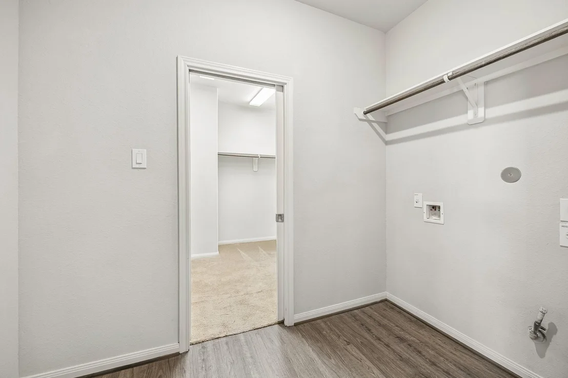Photo of 1625 Darwin Cedar Drive