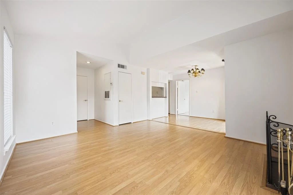 Photo of Unit 708 at 2025 Augusta Drive