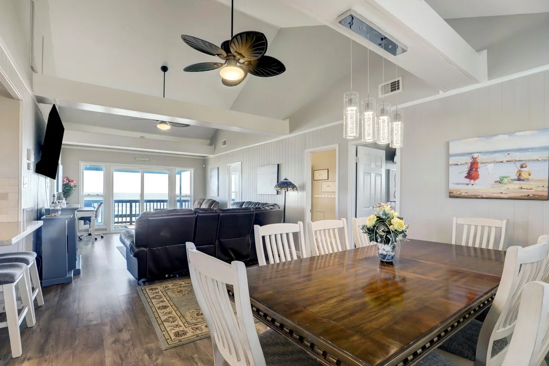 Photo of 814 Beach Drive