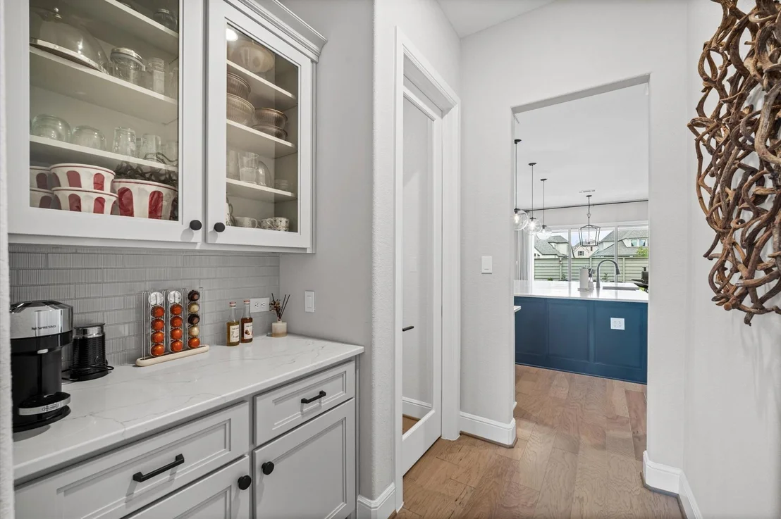 Photo of 4923 Grapevine Lane