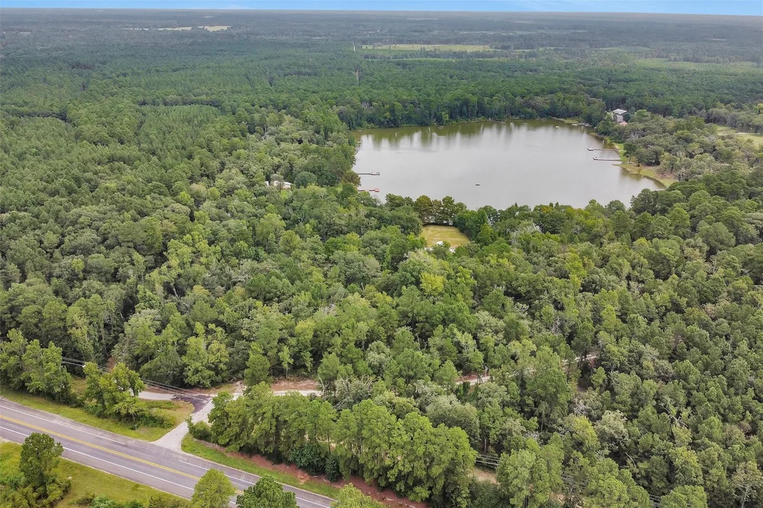 Photo of 328 Dogwood Forest Trail