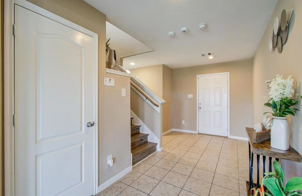 Photo of 810 Ellerton Lane