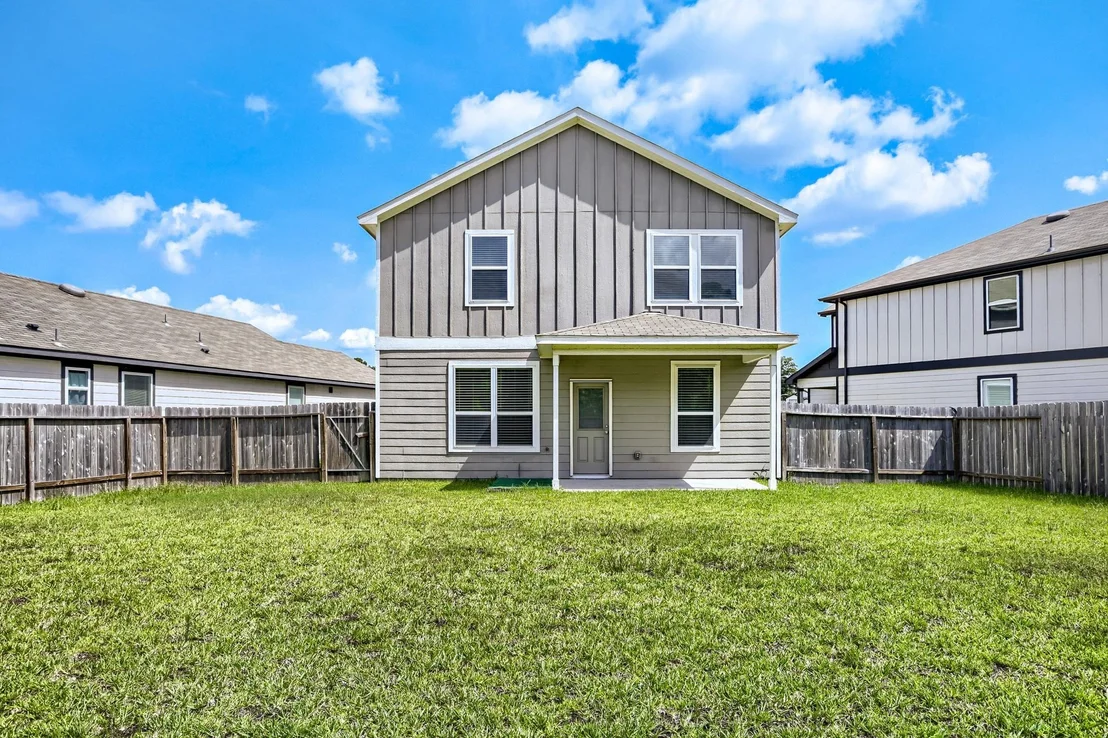 Photo of 21534 Austell Pond Drive