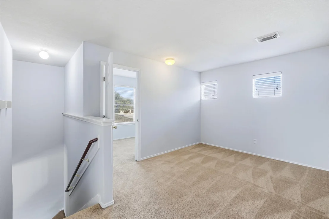 Photo of 606 Kiley Drive
