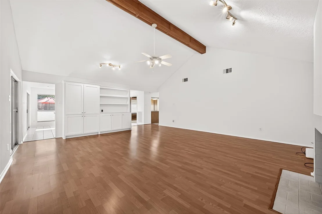 Photo of 3927 Heathersage Drive