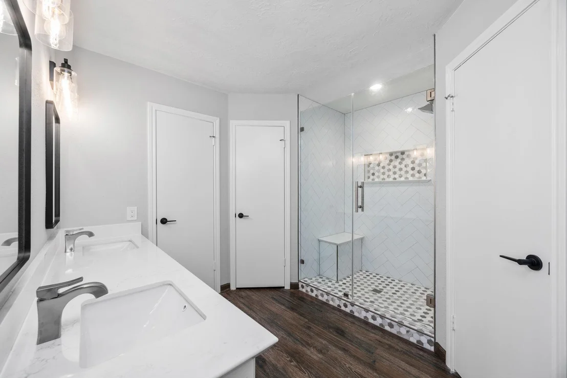 Photo of 21802 Lake View Road