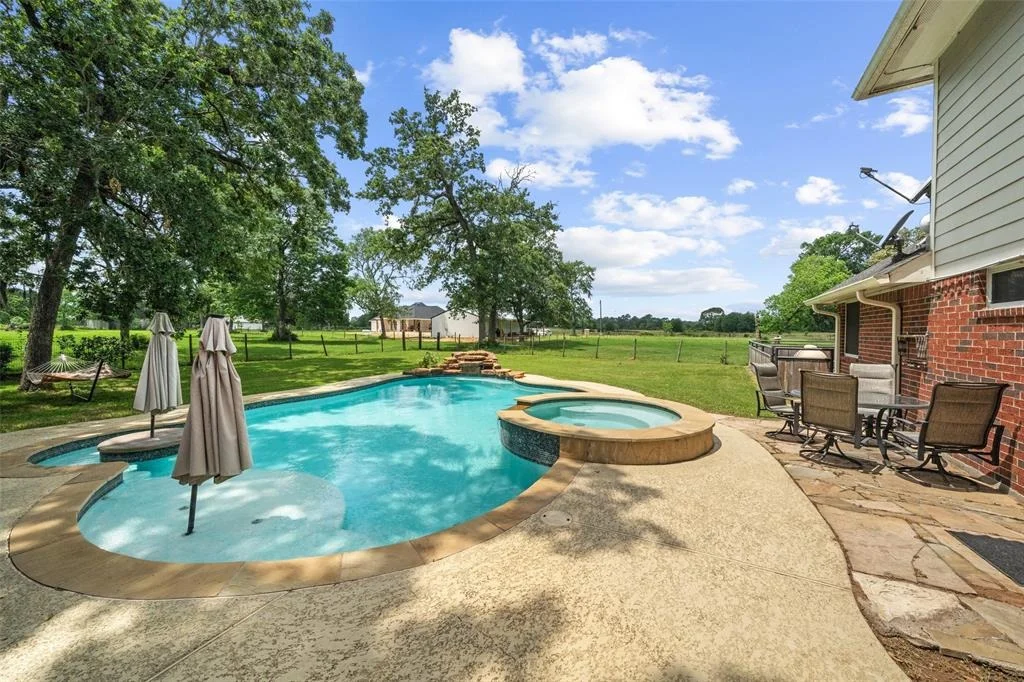Photo of 996 Scroggins Lane