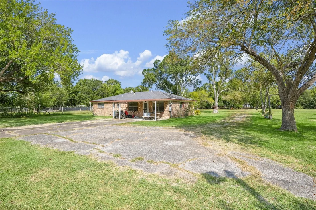 Photo of 18111 Roy Long Road