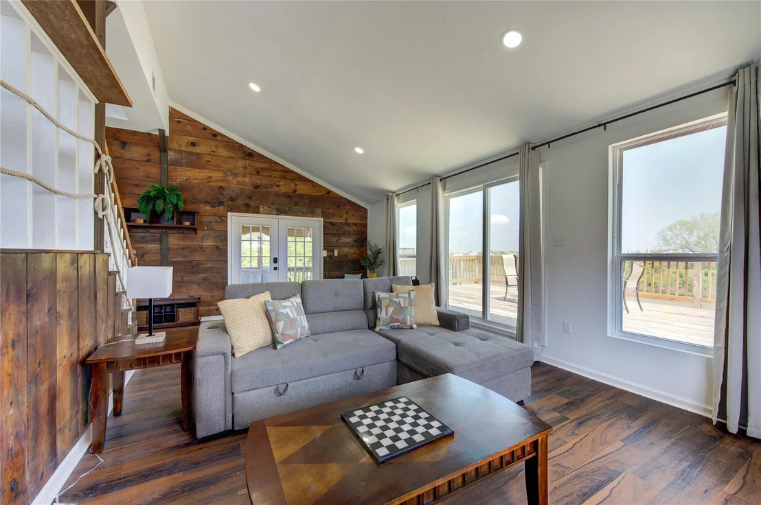 Photo of 411 Galley Way