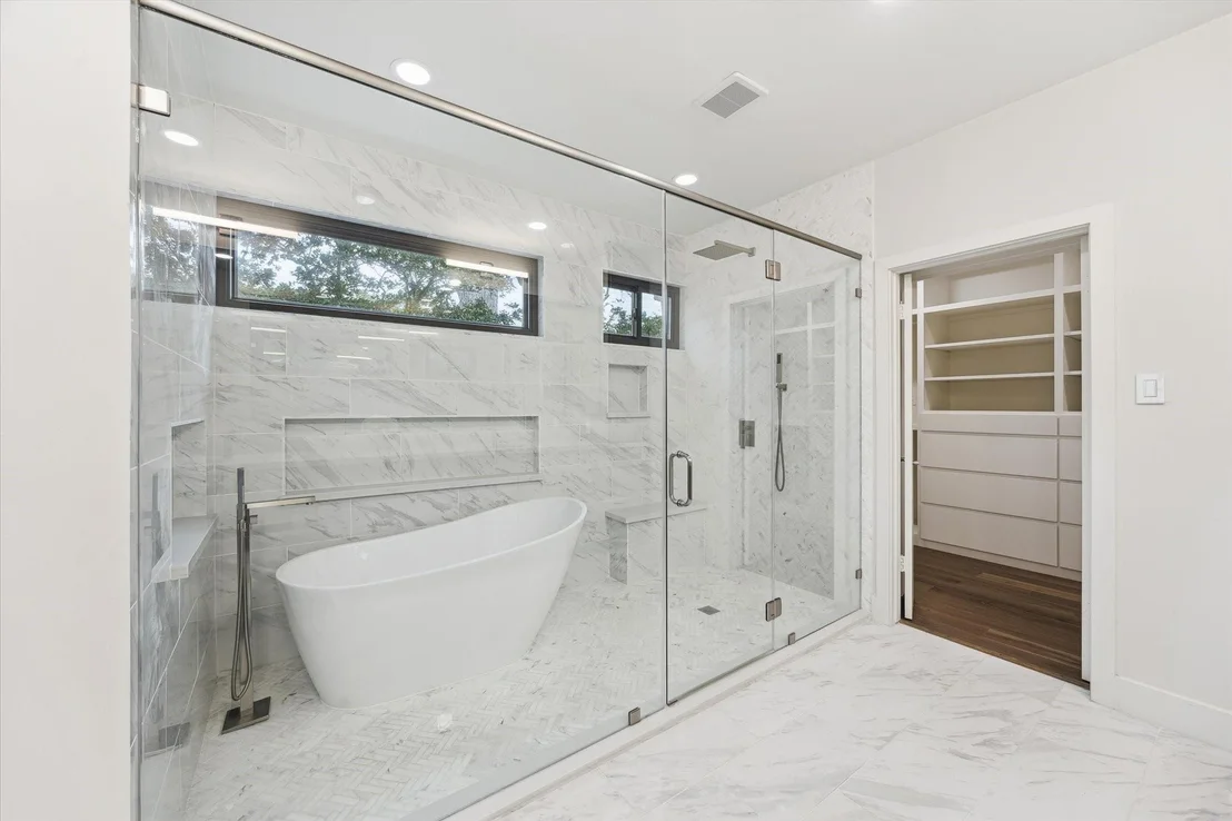 Photo of 6348 Vanderbilt Street