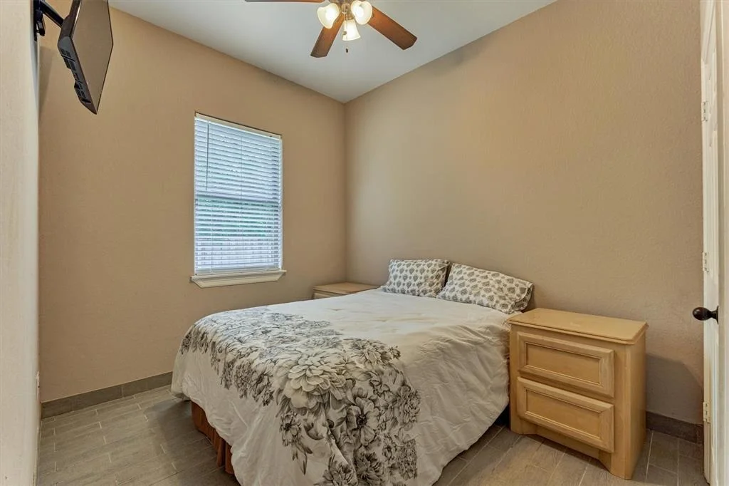 Photo of 490 Royal Navigator Road