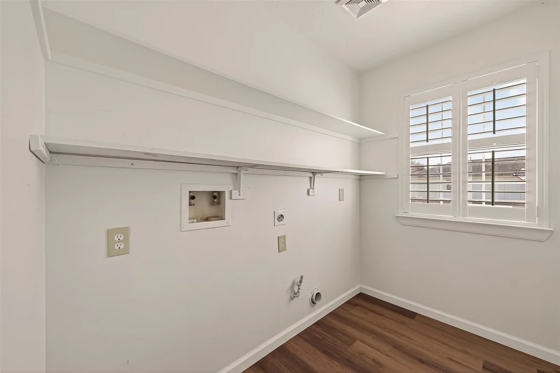 Photo of 15910 Clayton Bend Drive