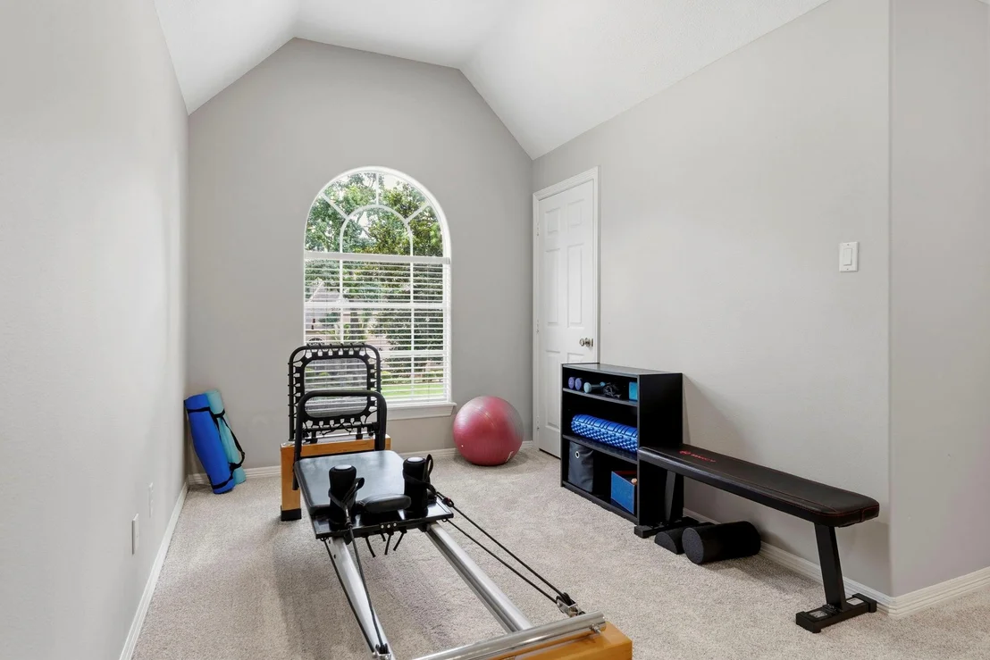 Photo of 54 N Wooded Brook Circle