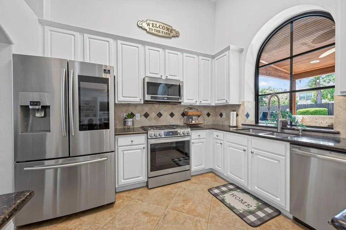 Photo of 16027 Charterstone Drive