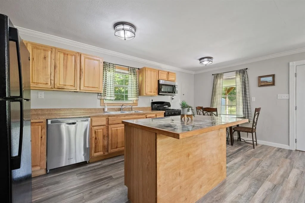 Photo of 15534 Dewberry Lane