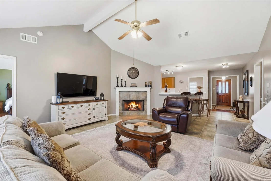 Photo of 7219 Pembrough Lane