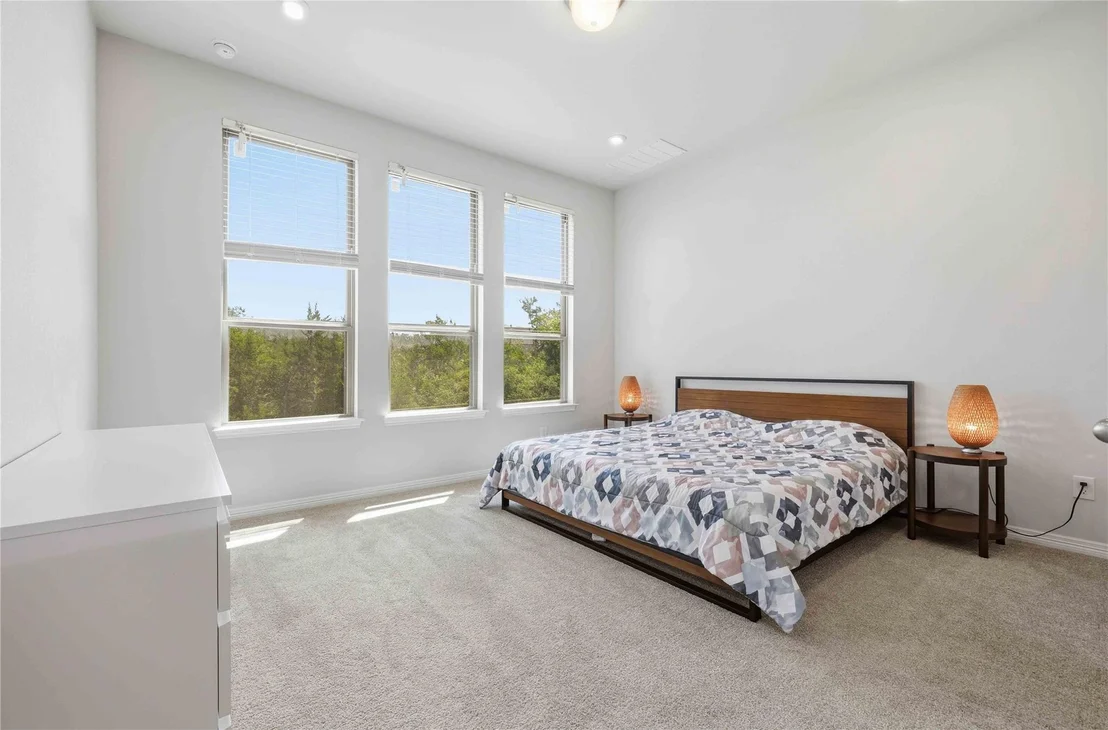Photo of 1121 Silver Dollar Trail
