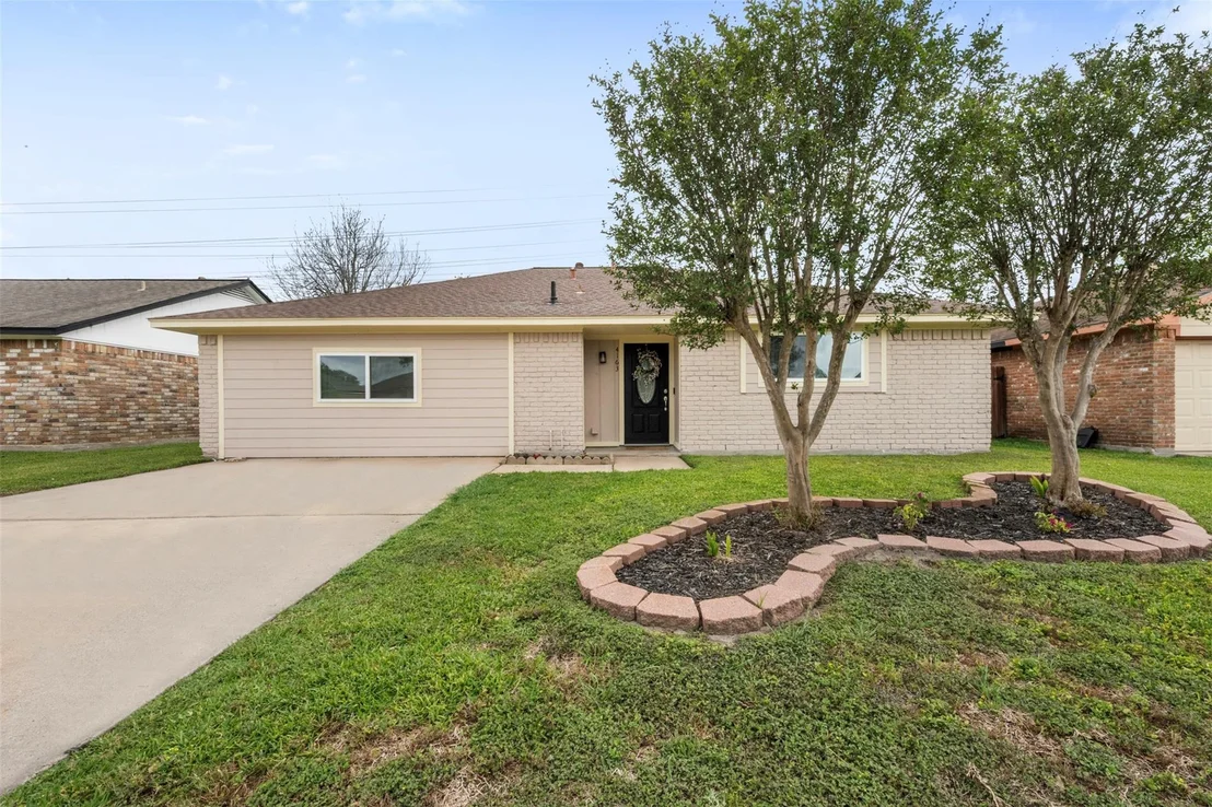 Photo of 4163 Bermuda Drive