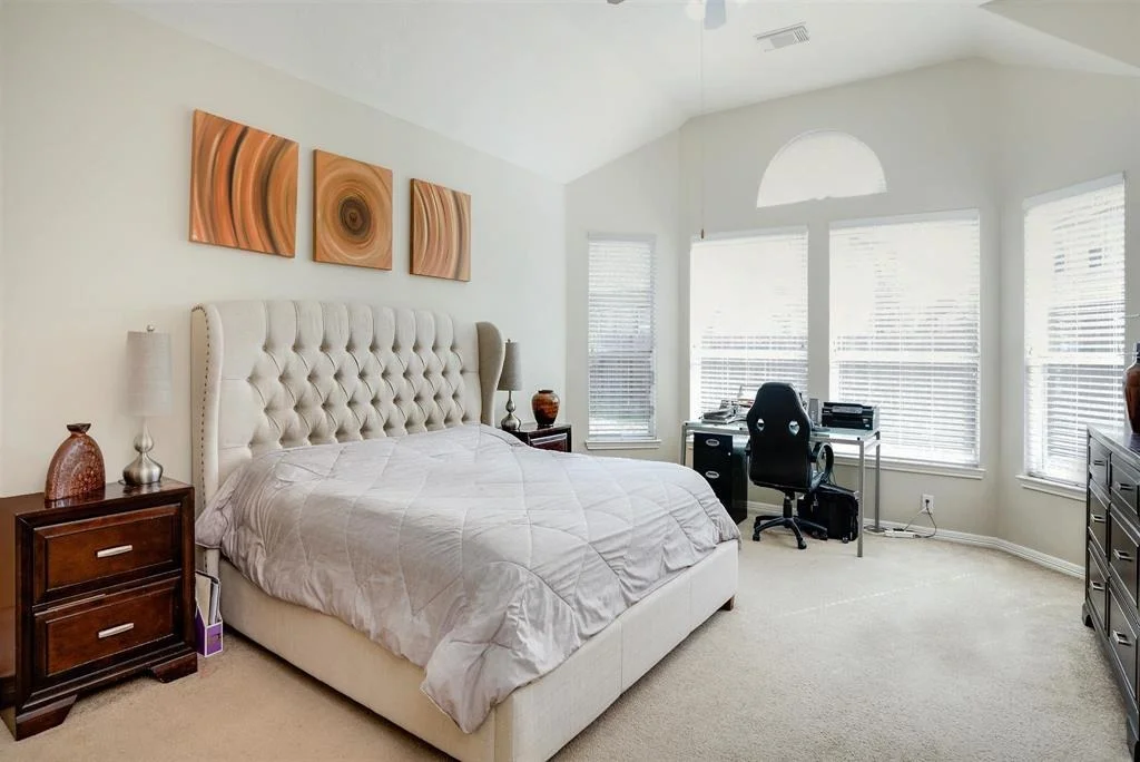 Photo of 25242 Hamden Valley Drive