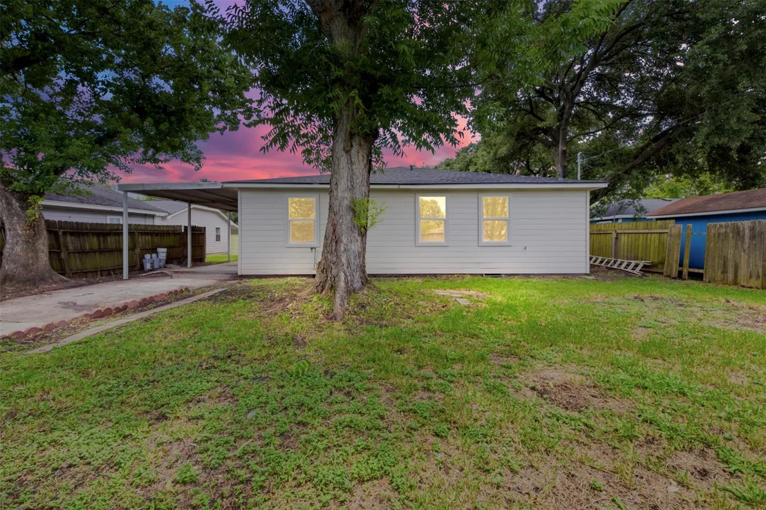 Photo of 1415 Taylor Avenue