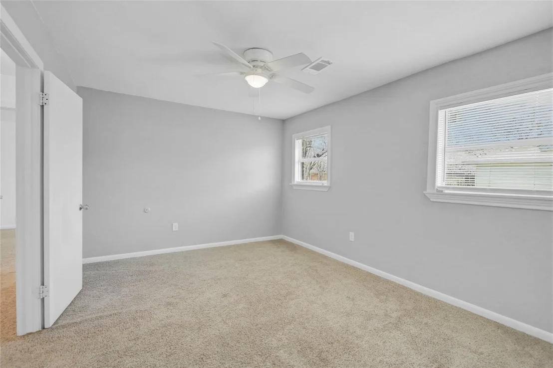 Photo of 1618 W 10th Street