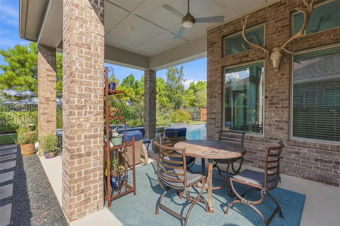 Photo of 4711 Gilbert Road