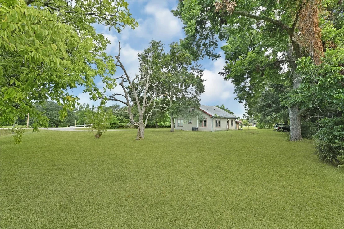 Photo of 5606 Pecan Street