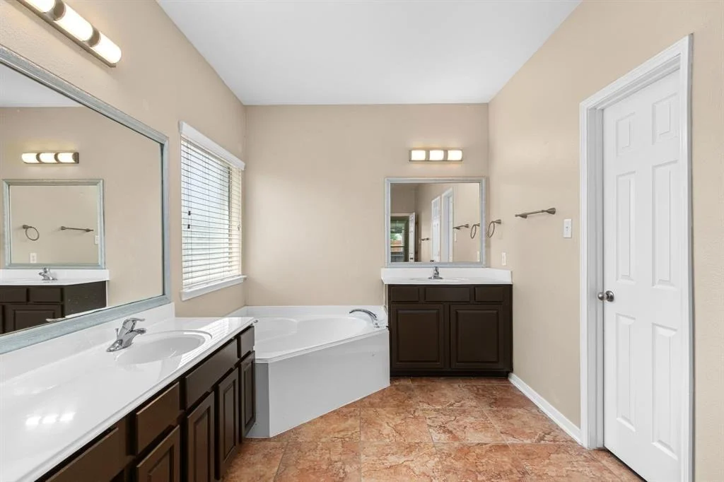 Photo of 6323 Linfield Bluff Lane