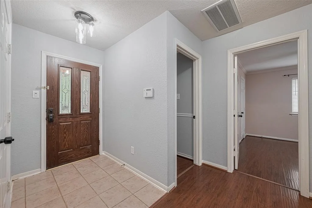 Photo of 31 Shimmer Pond Place