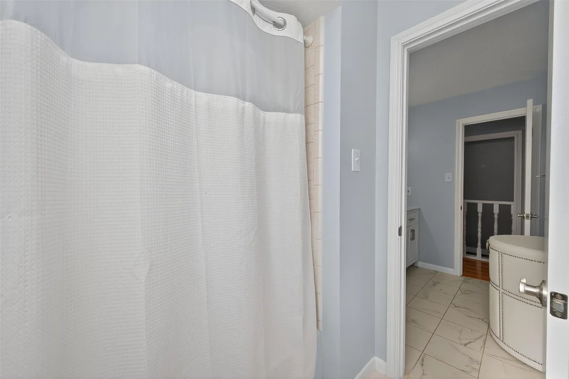 Photo of 105 Glenmora Court