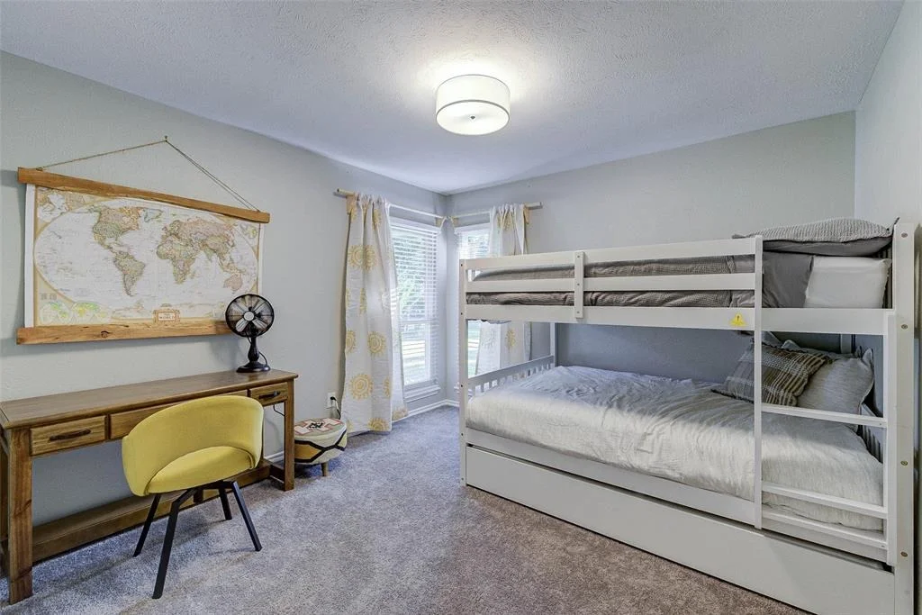 Photo of 2650 Lark Lane