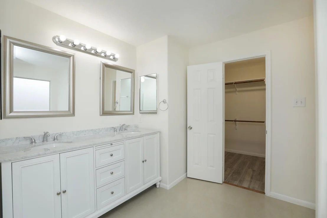Photo of 6635 Barker Bend Lane