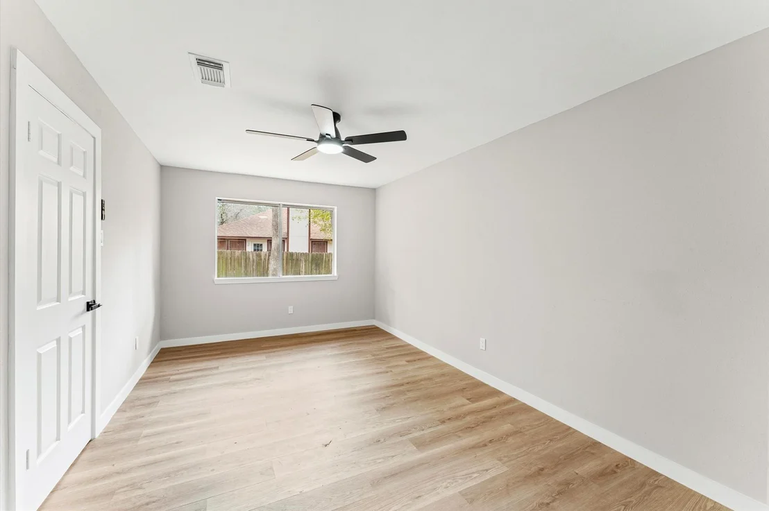 Photo of 30 N Drifting Leaf Court
