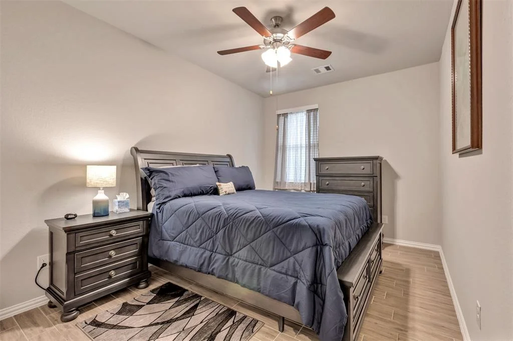 Photo of 31414 Conover Drive