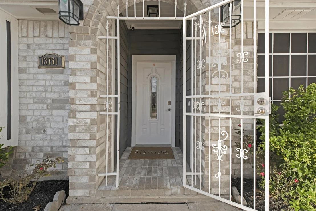 Photo of 13751 Sablesprings Lane